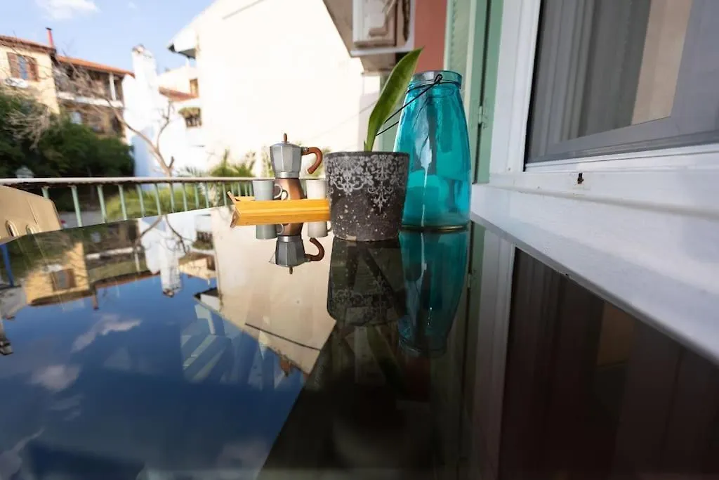 Spacious Apartment In Old Town - Private Parking Thessaloniki