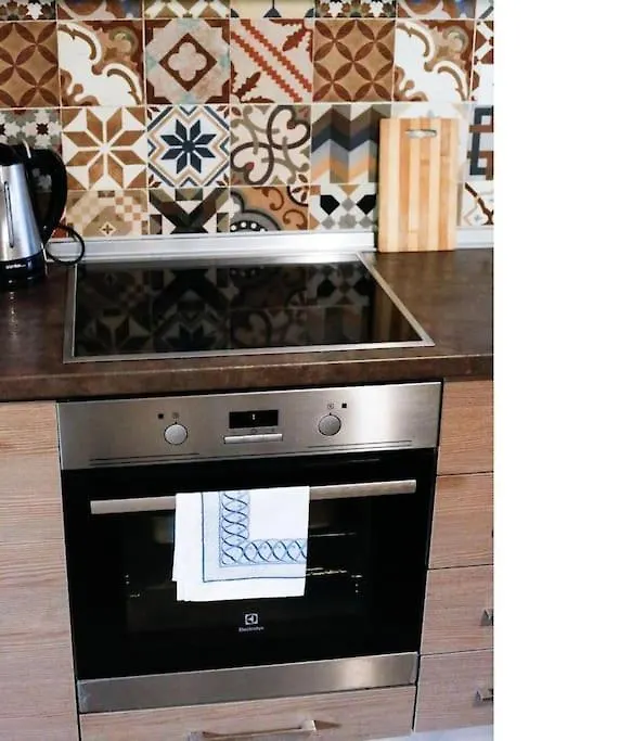 Spacious Apartment In Old Town - Private Parking Thessaloniki